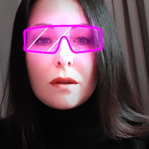 Meet your Posher, Karen - Picture 1 of 1